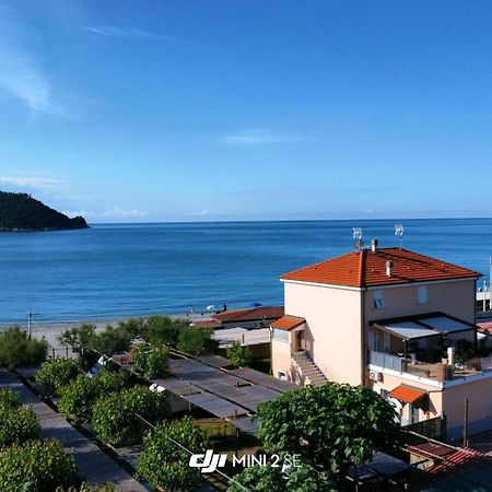 Residence Riviera Αλμπένγκα Εξωτερικό φωτογραφία