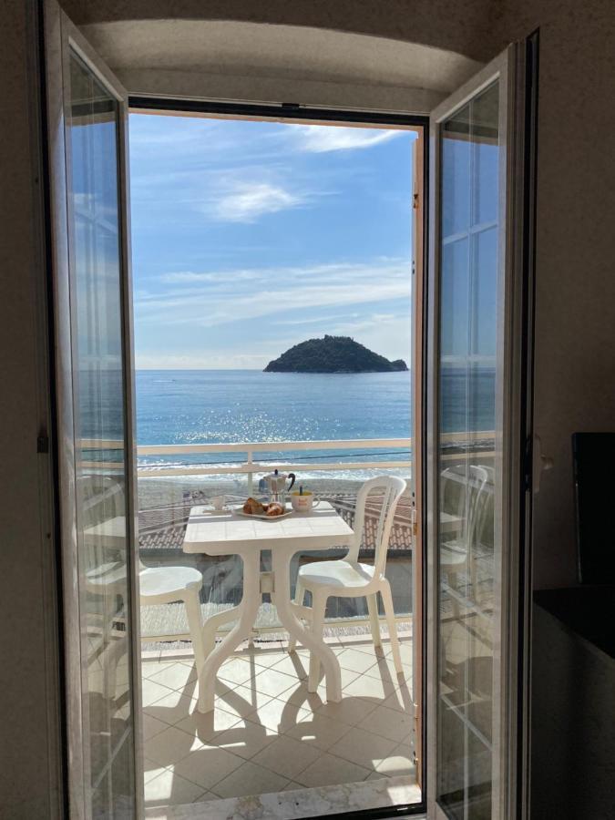 Residence Riviera Αλμπένγκα Εξωτερικό φωτογραφία