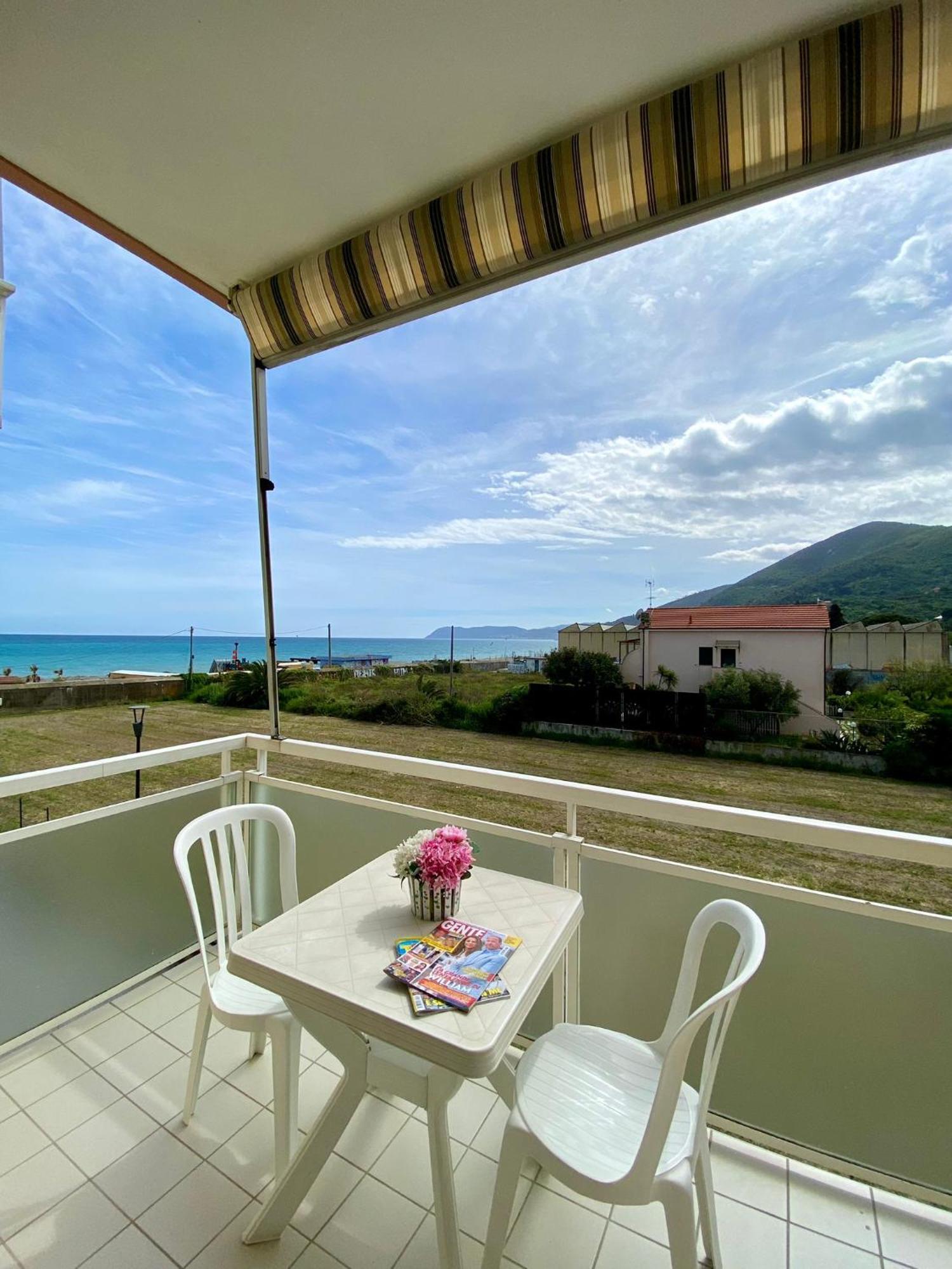 Residence Riviera Αλμπένγκα Εξωτερικό φωτογραφία
