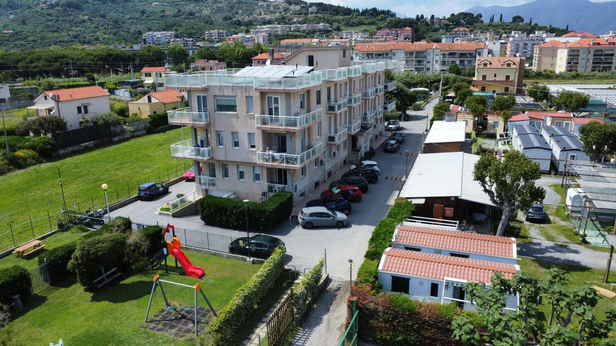 Residence Riviera Αλμπένγκα Εξωτερικό φωτογραφία