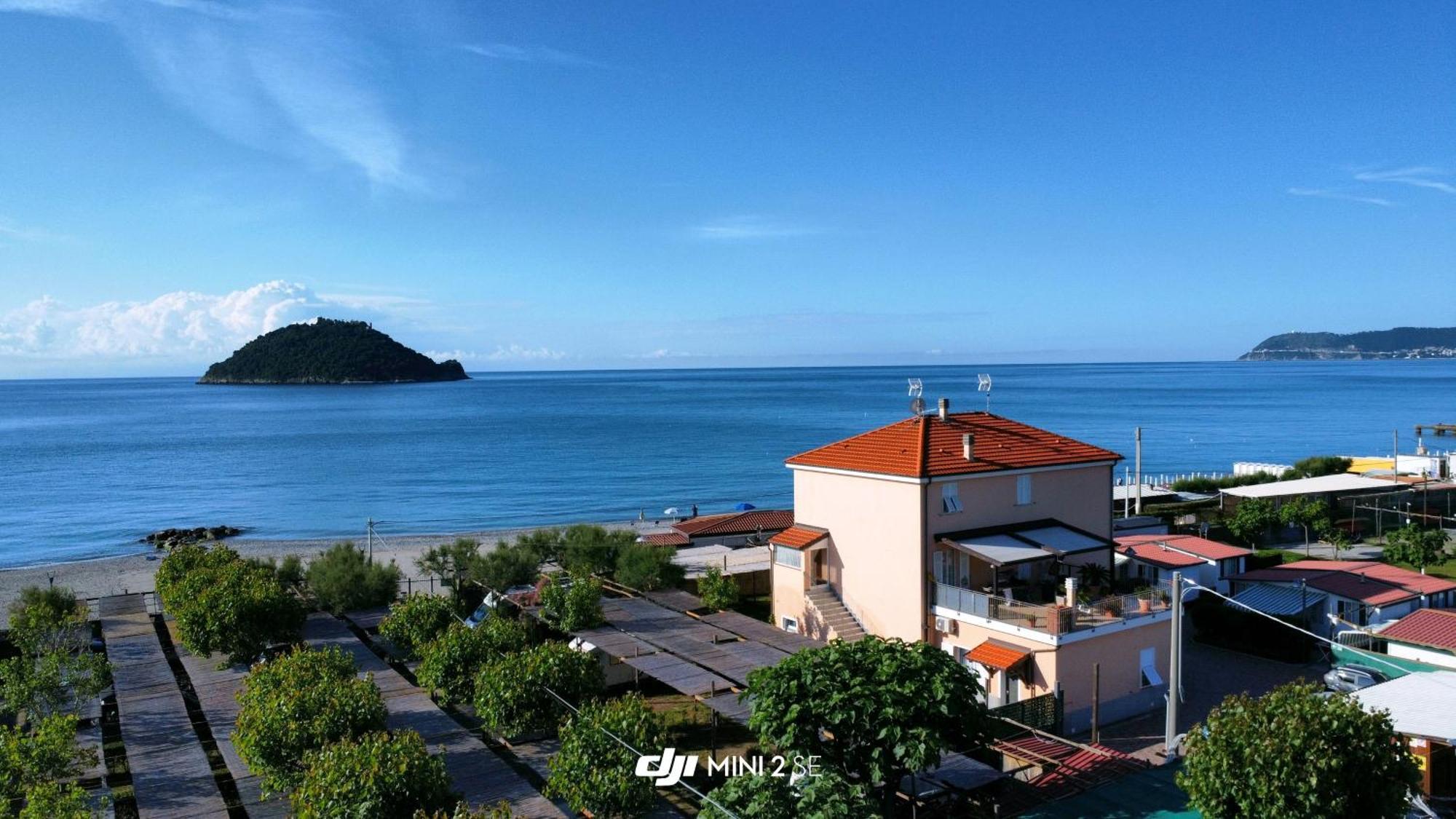 Residence Riviera Αλμπένγκα Εξωτερικό φωτογραφία